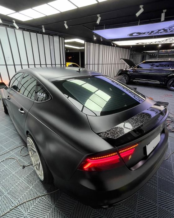 Audi A7・消光黑