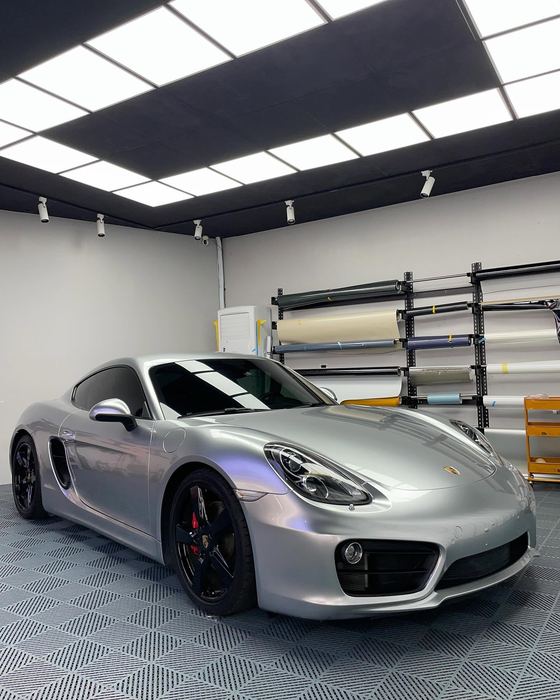 Porsche 718・消光銀