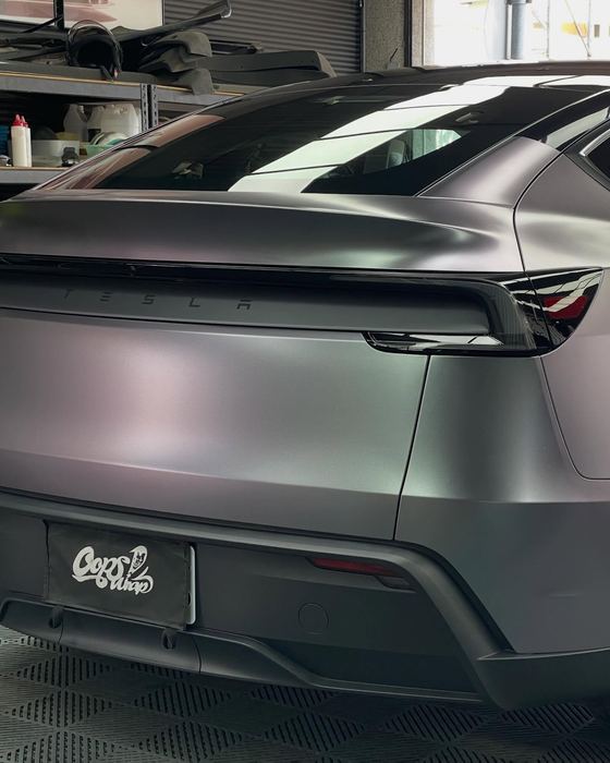Tesla・消光灰